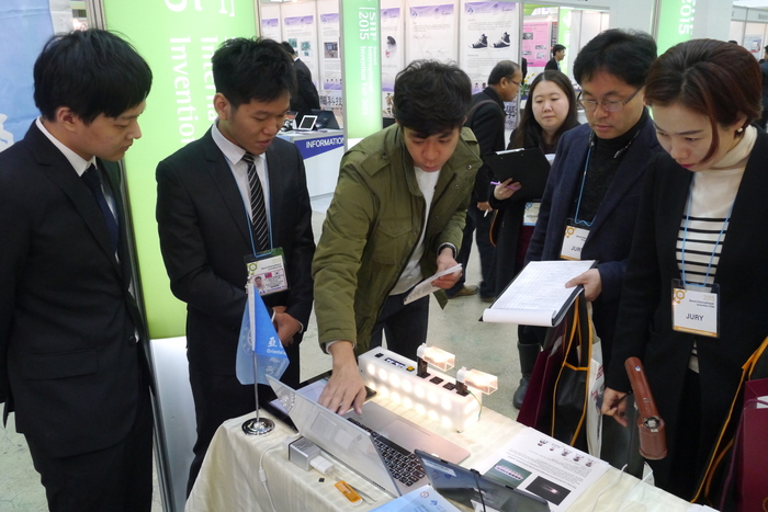 具遠端監控與管理的居家電源系統